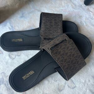Michael Kors Slides